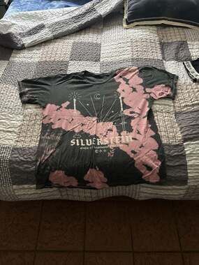 Silverstein 'When The Darkness Finds Me' Bleach Tie Dye Band T-Shirt XL
